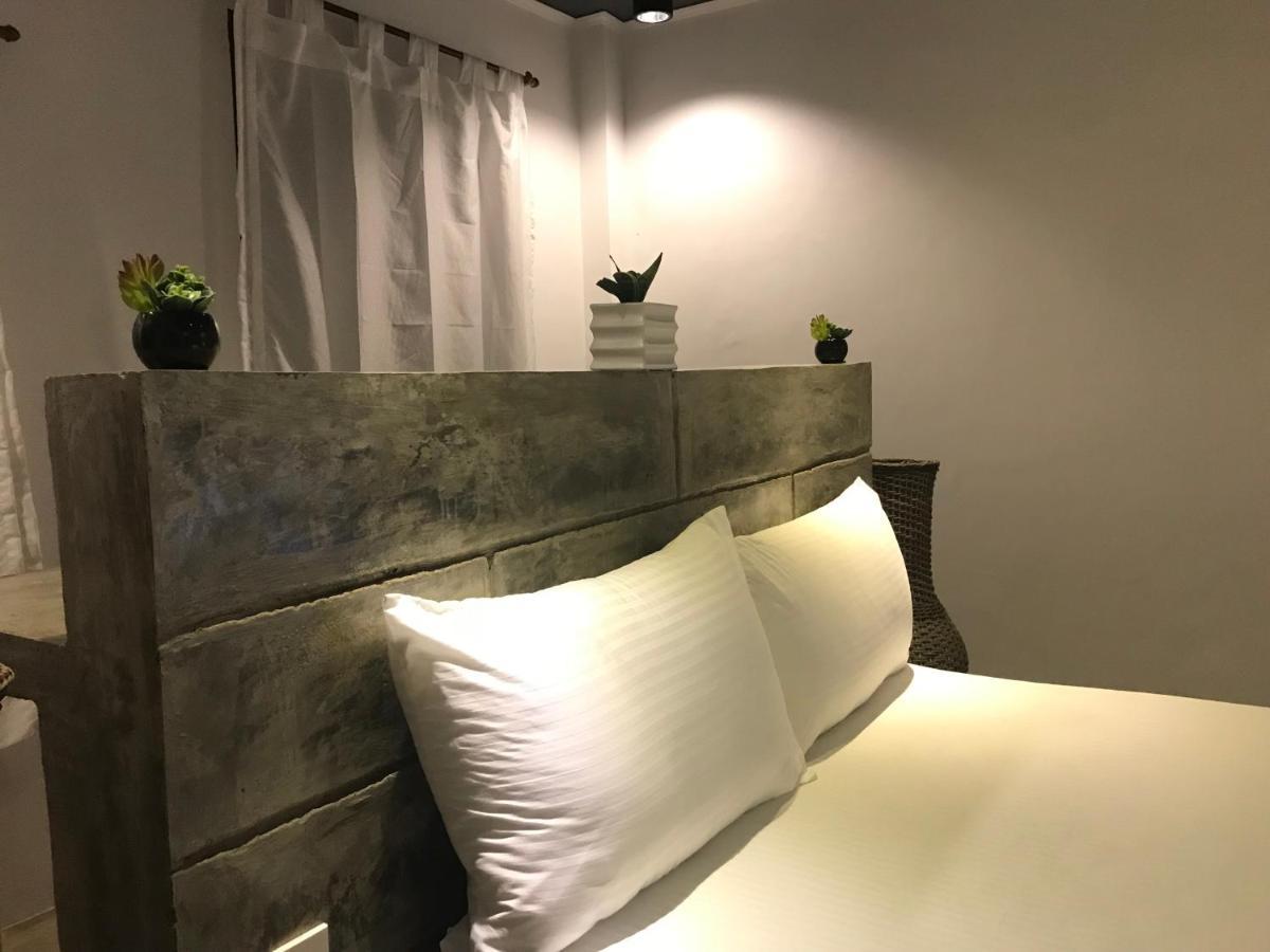 Payag Suites General Luna  Buitenkant foto